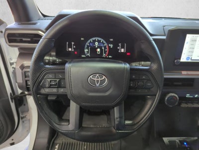 2025 Toyota Tacoma 2WD 2WD SR5 Double Cab 5' Bed AT (SE)