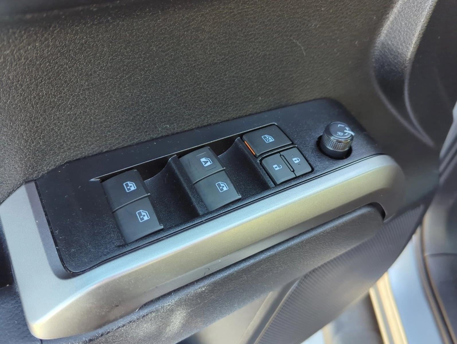 2023 Toyota Tacoma 2WD 2WD SR5 Double Cab 5' Bed I4 AT (Natl)