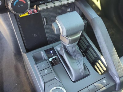 2026 Toyota Tacoma 2WD 2WD SR5 Double Cab 5' Bed AT (SE)