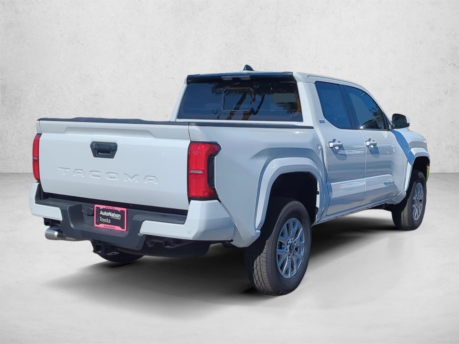 2026 Toyota Tacoma 2WD 2WD SR5 Double Cab 5' Bed AT (SE)