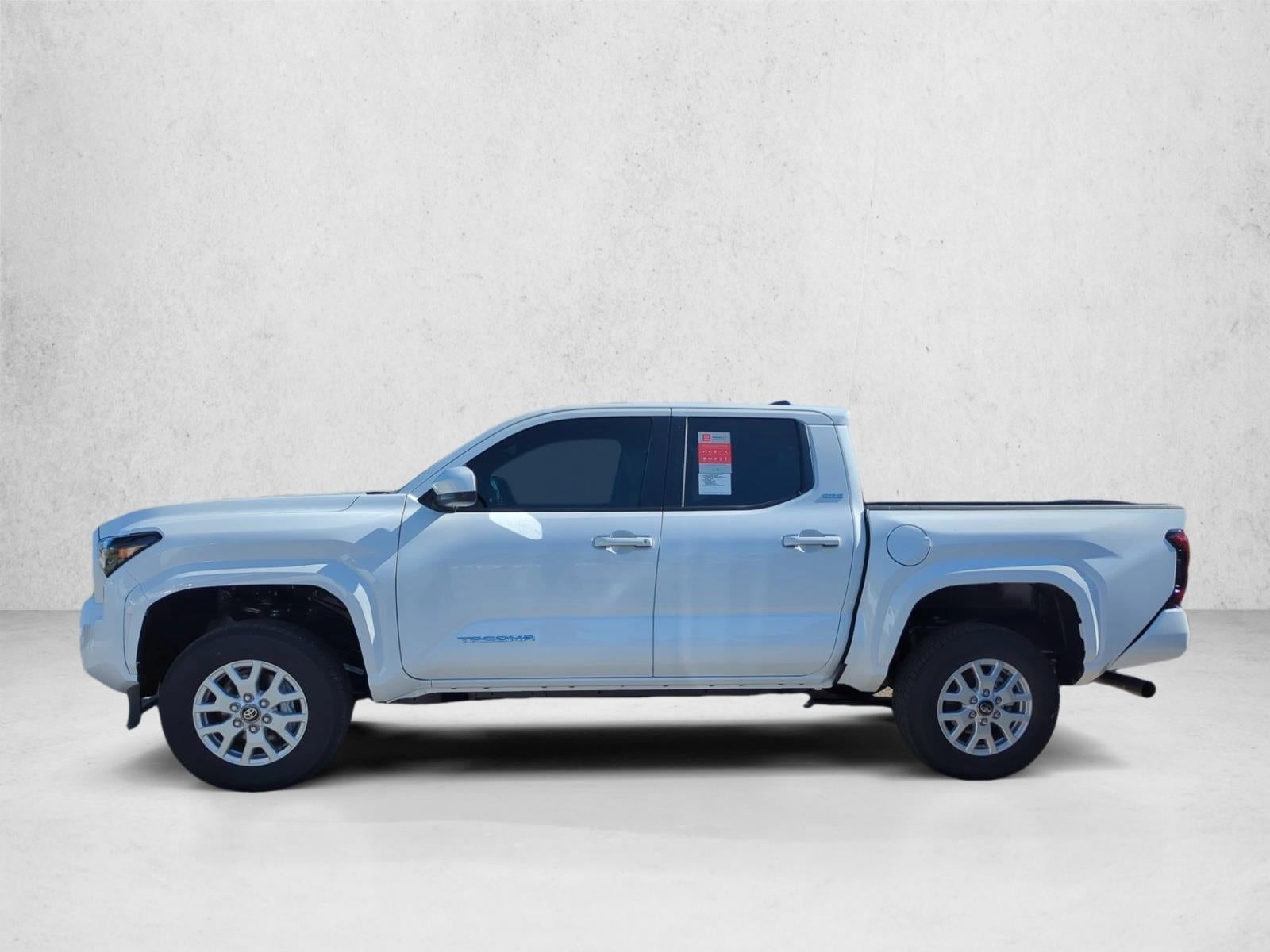 2026 Toyota Tacoma 2WD 2WD SR5 Double Cab 5' Bed AT (SE)