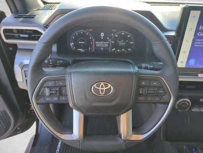 2025 Toyota Tacoma 2WD 2WD SR5 Double Cab 5' Bed AT (SE)