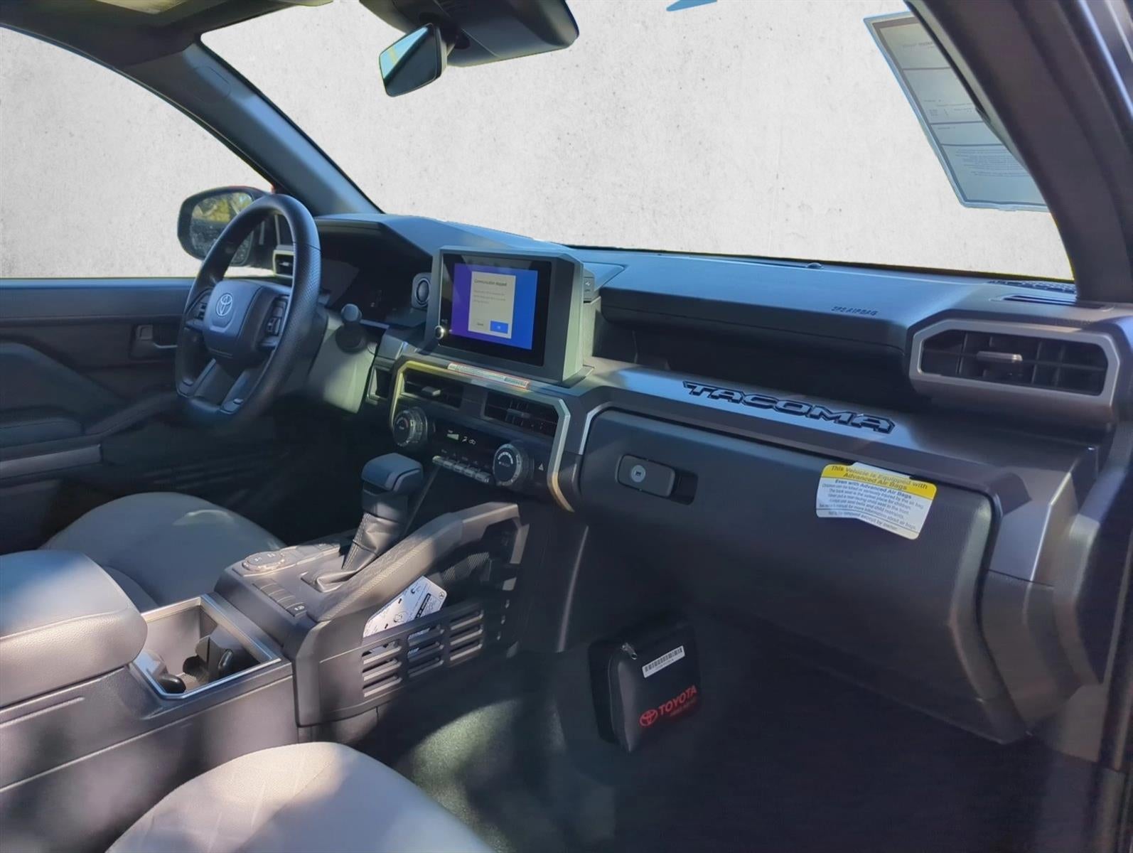 2026 Toyota Tacoma 2WD 2WD SR5 Double Cab 5' Bed AT (SE)