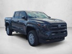 2026 Toyota Tacoma 2WD 2WD SR5 Double Cab 5' Bed AT (SE)