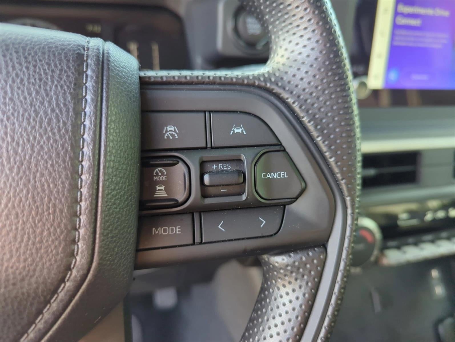 2025 Toyota Tacoma 2WD 2WD SR Double Cab 5' Bed AT (GS)