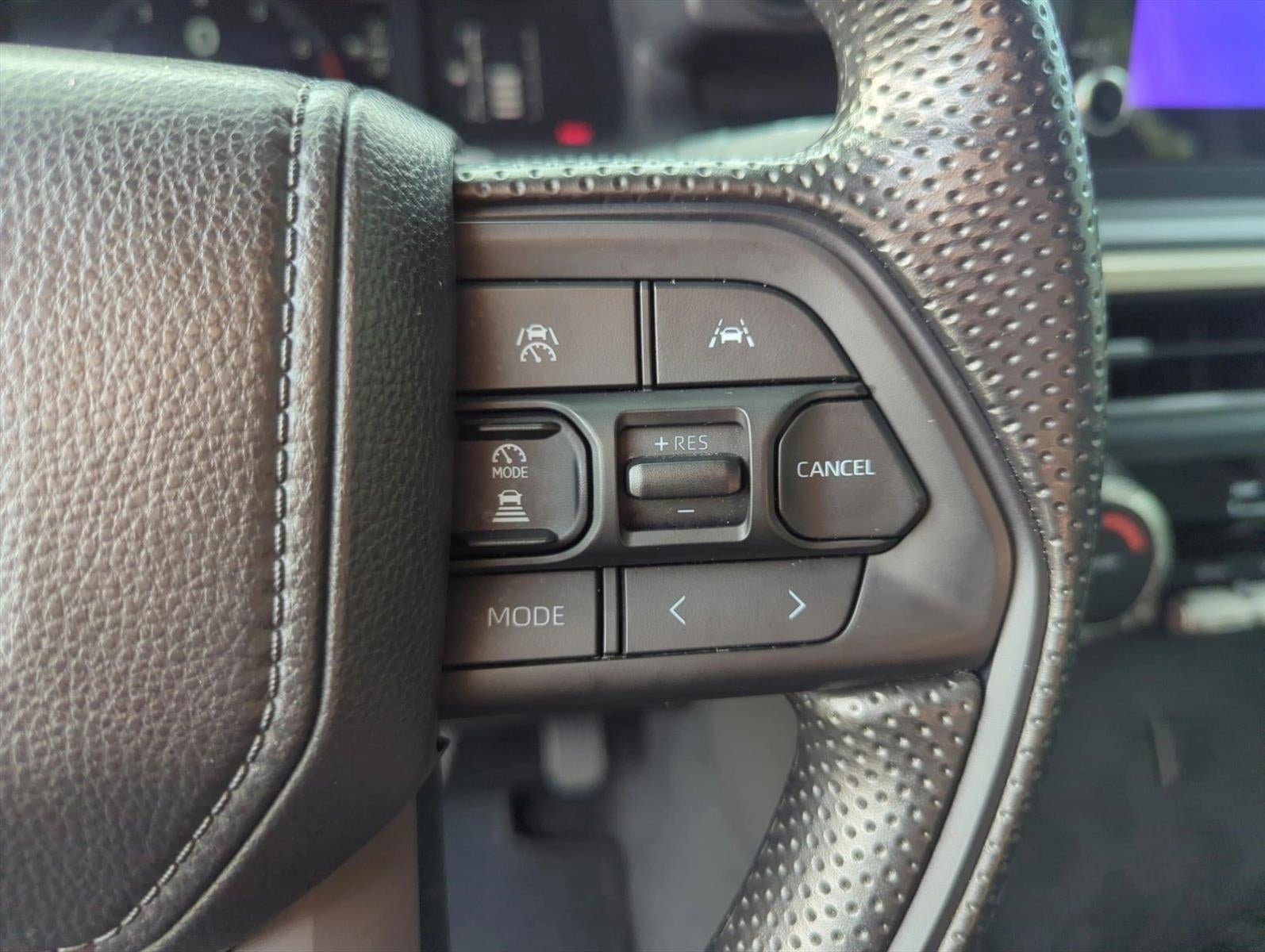 2025 Toyota Tacoma 2WD 2WD SR Double Cab 5' Bed AT (GS)