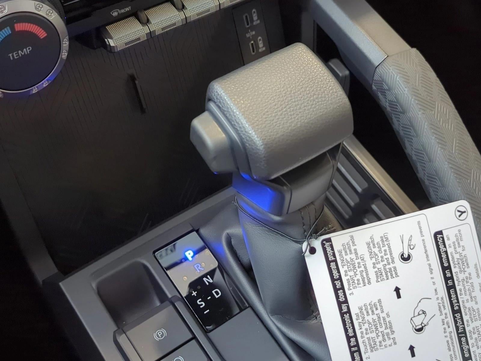 2025 Toyota Tacoma 4WD 4WD SR5 Double Cab 5' Bed AT (GS)