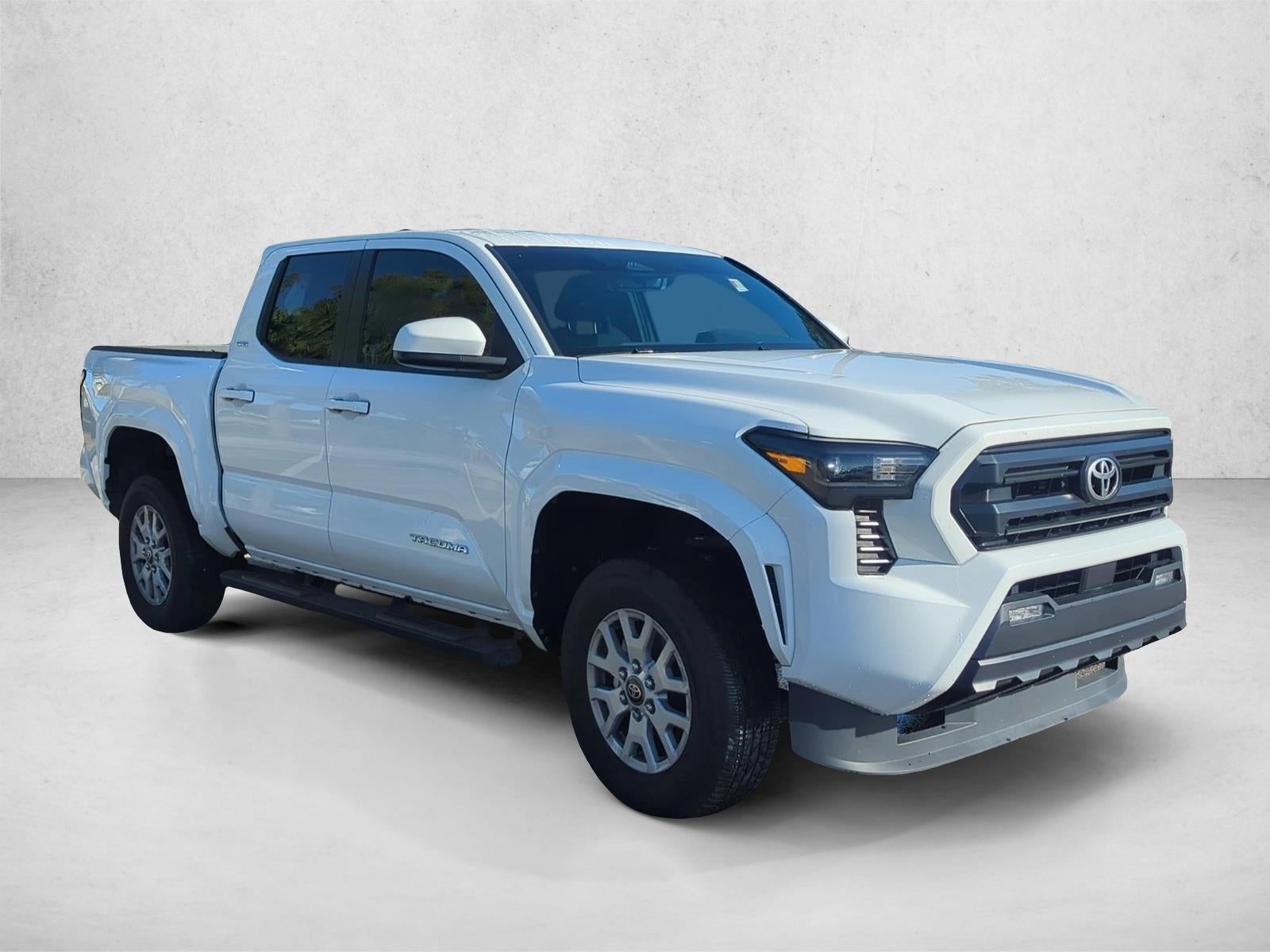 2024 Toyota Tacoma 4WD 4WD SR5 Double Cab 5' Bed AT (Natl)