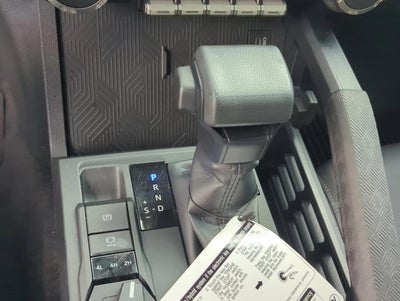 2025 Toyota Tacoma 4WD 4WD SR Double Cab 5' Bed AT (GS)