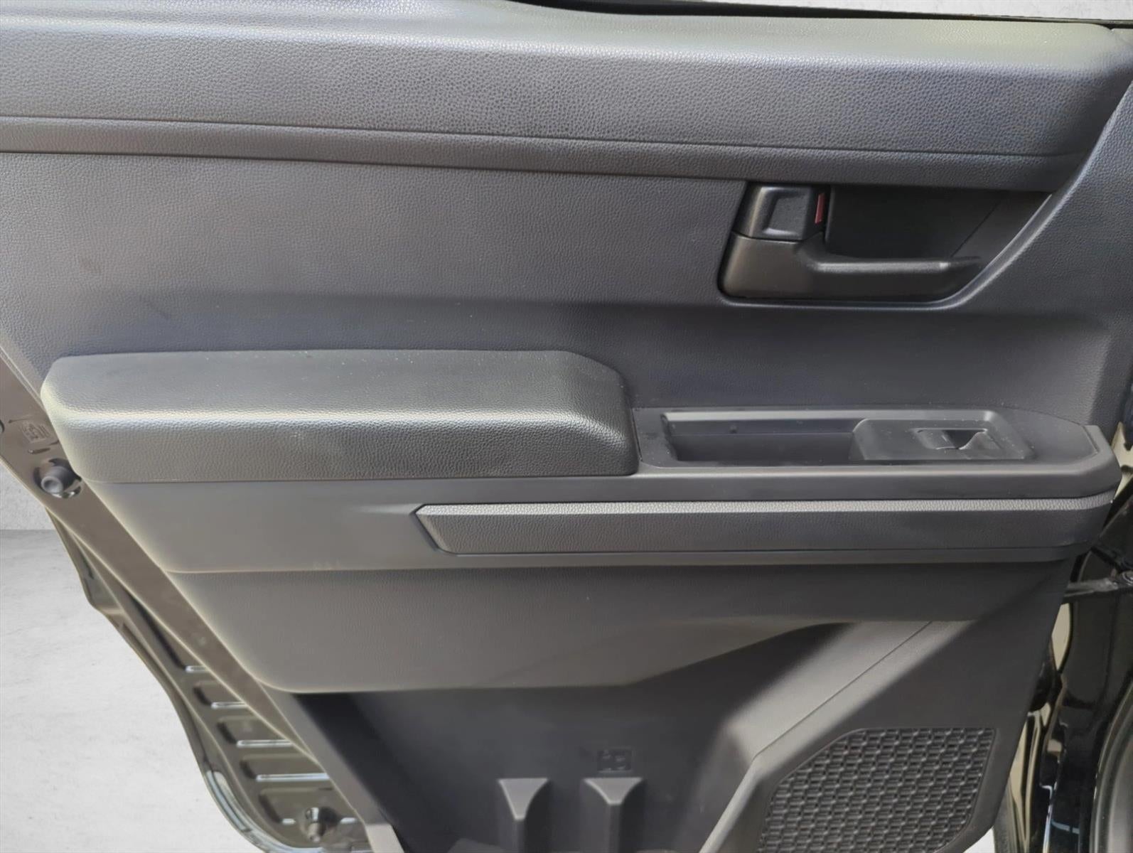 2025 Toyota Tacoma 4WD 4WD SR Double Cab 5' Bed AT (GS)