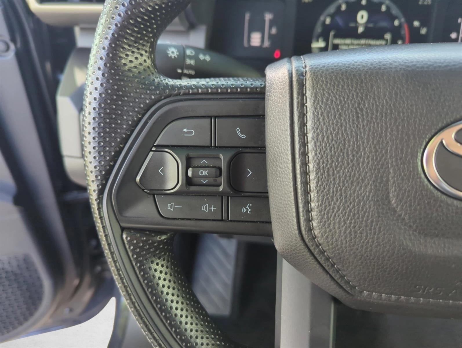 2025 Toyota Tacoma 4WD 4WD SR Double Cab 5' Bed AT (GS)