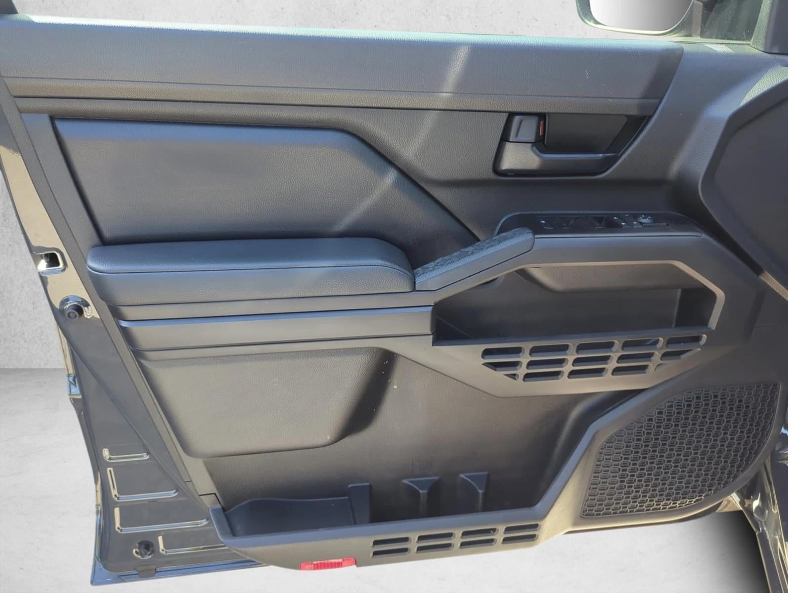 2025 Toyota Tacoma 4WD 4WD SR Double Cab 5' Bed AT (GS)