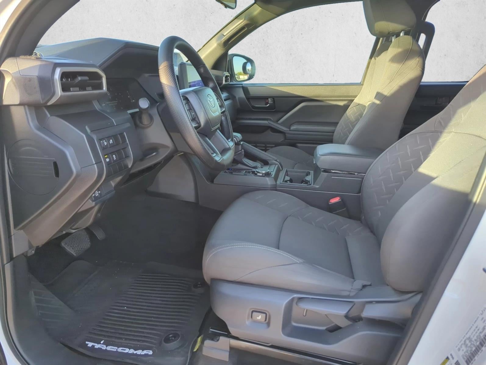 2024 Toyota Tacoma 4WD 4WD SR Double Cab 5' Bed AT (GS)