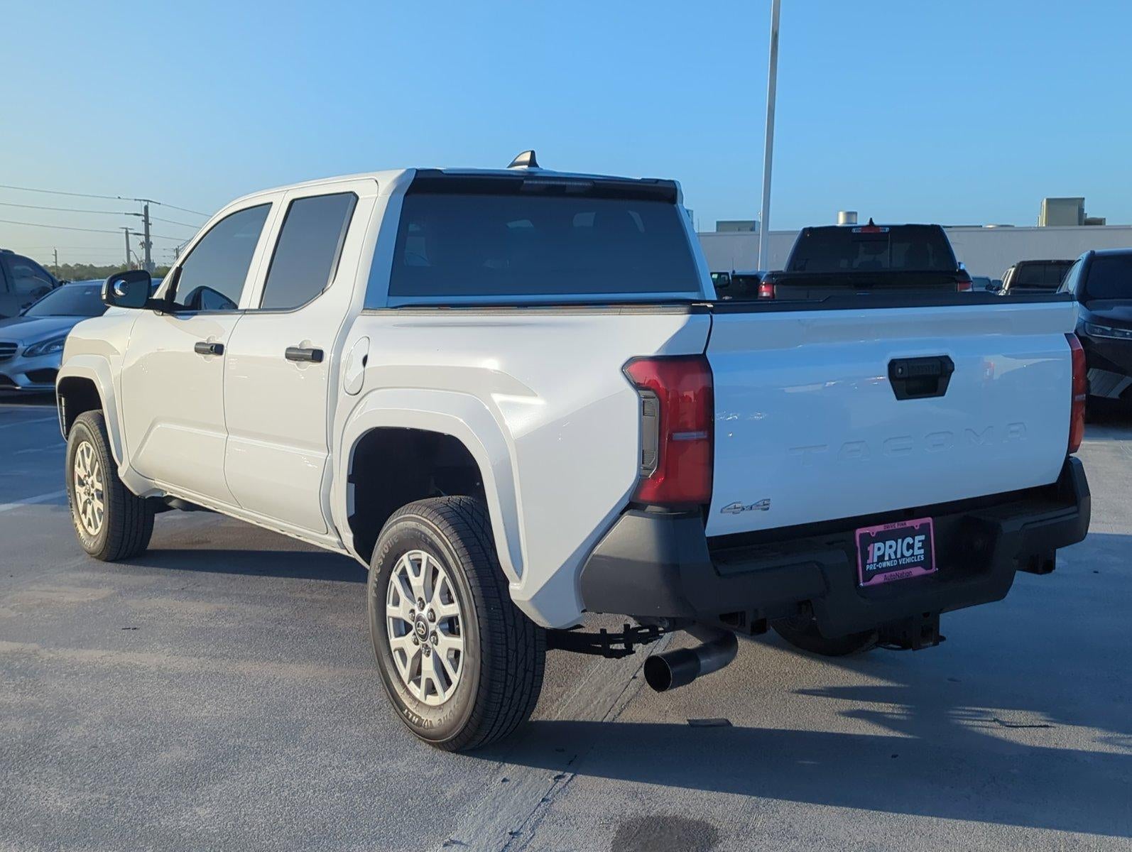 2024 Toyota Tacoma 4WD 4WD SR Double Cab 5' Bed AT (GS)