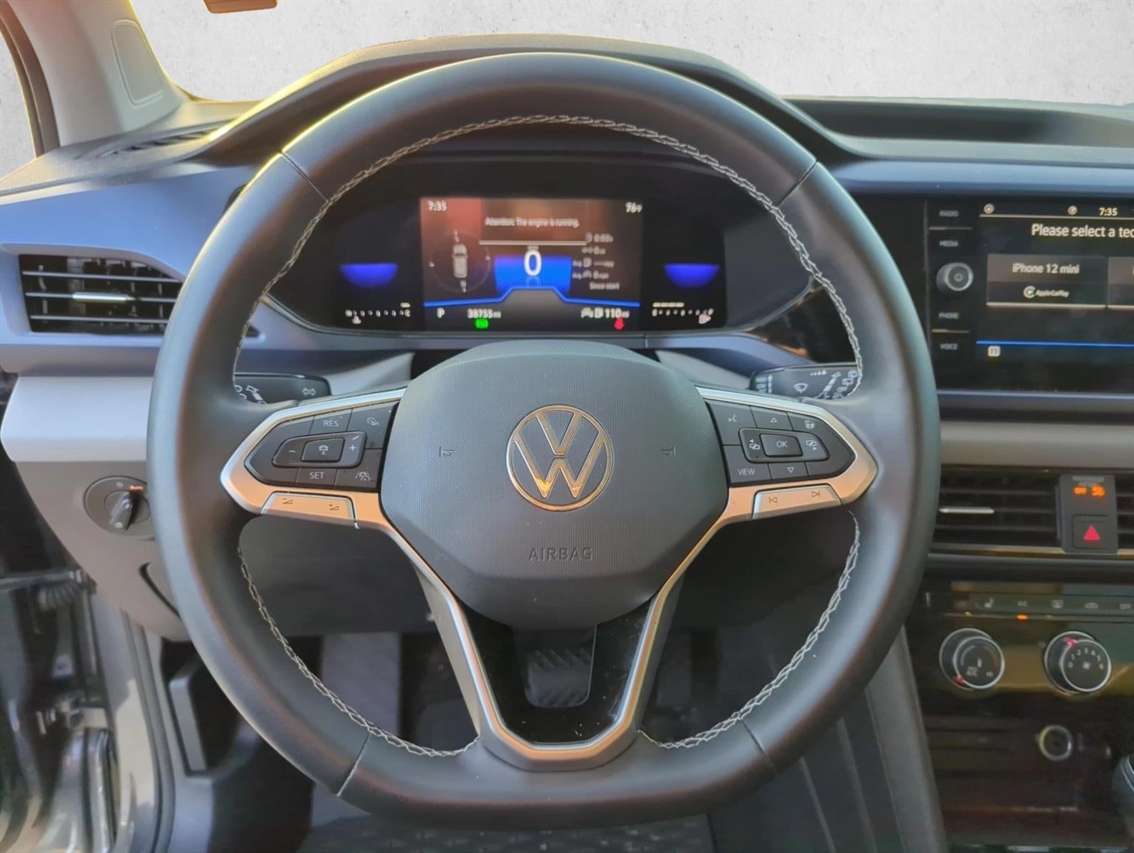 2023 Volkswagen Taos SE FWD