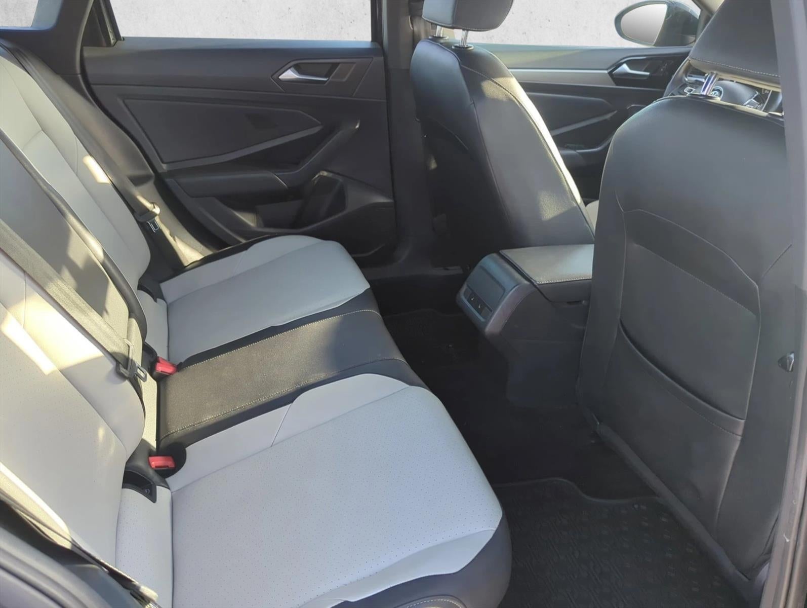 2019 Volkswagen Jetta R-Line Auto w/SULEV