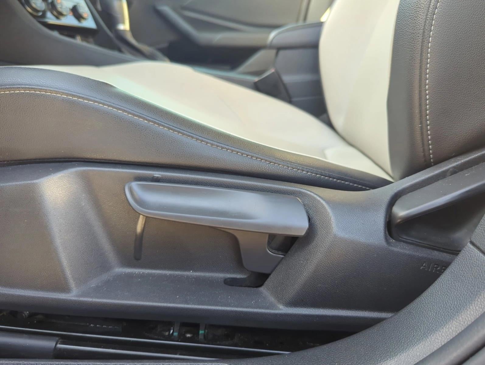 2019 Volkswagen Jetta R-Line Auto w/SULEV