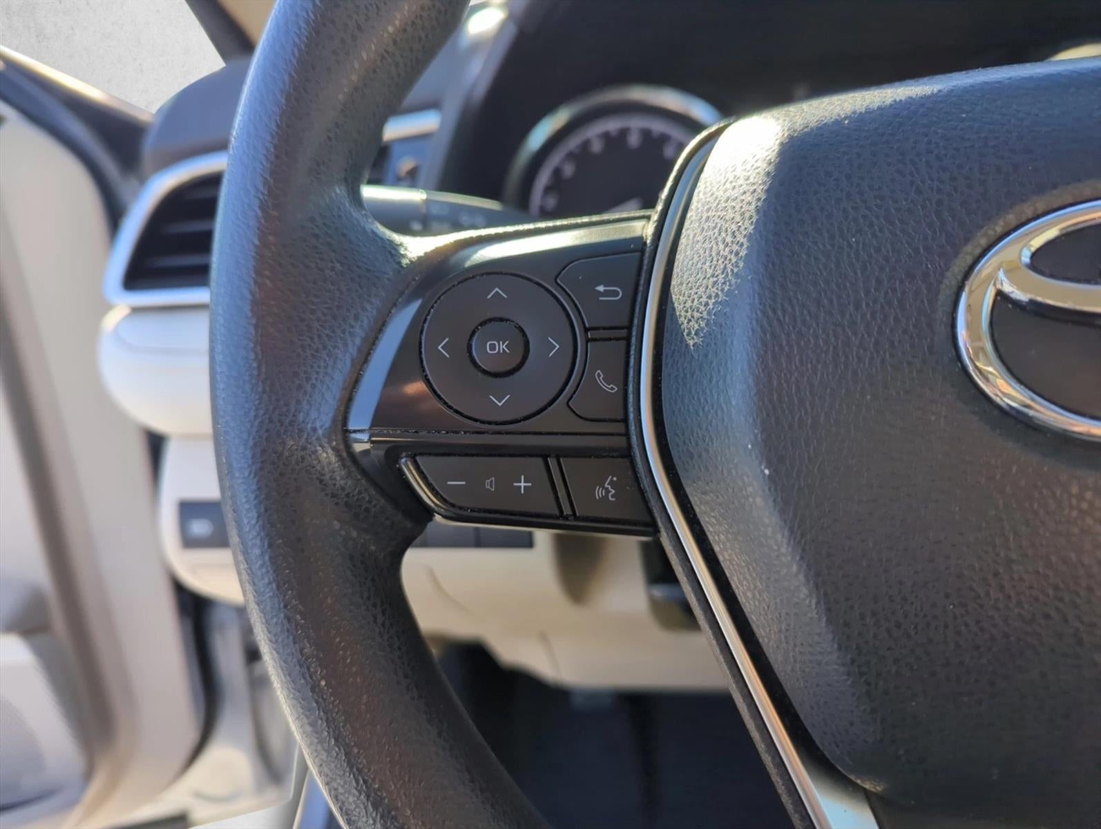 2018 Toyota Camry LE Auto (SE)