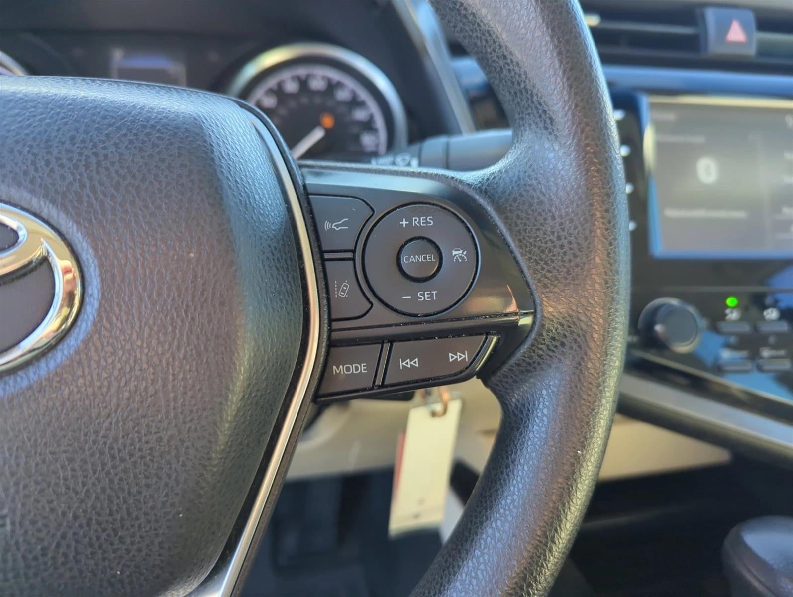 2018 Toyota Camry LE Auto (SE)