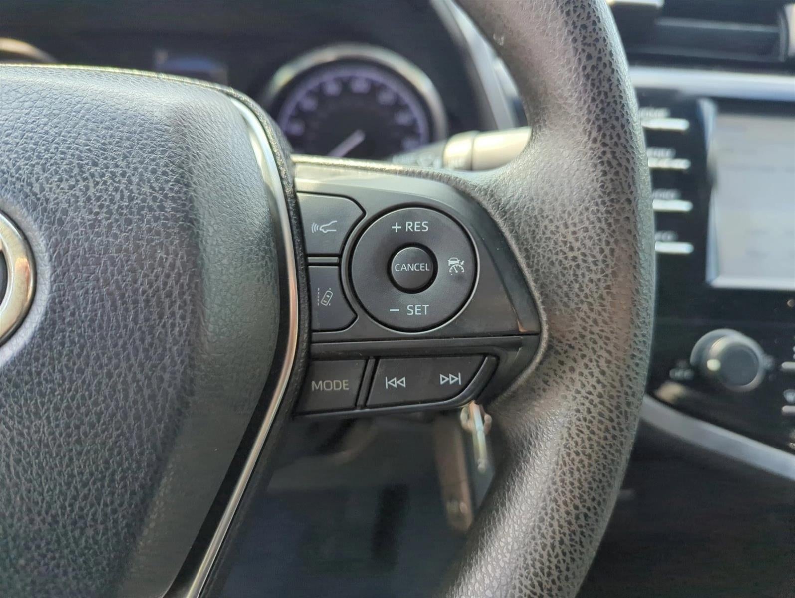 2018 Toyota Camry LE Auto (SE)