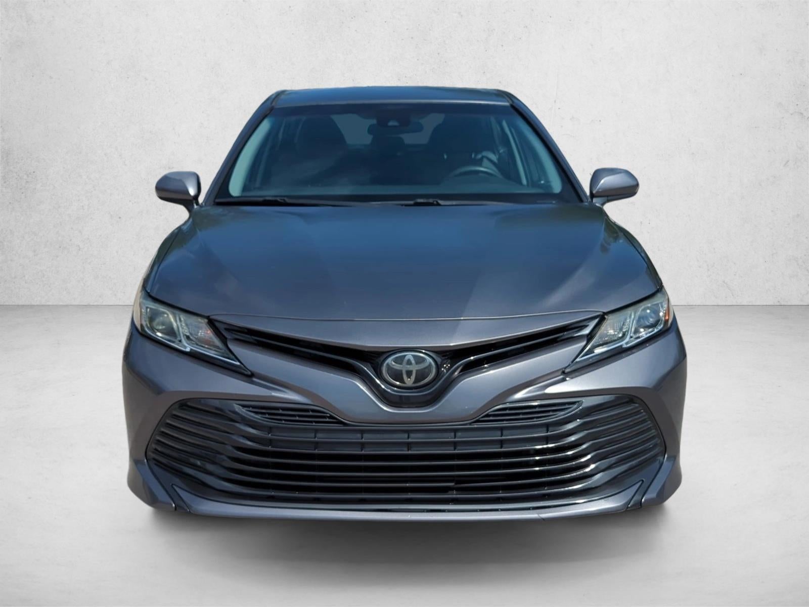 2018 Toyota Camry LE Auto (SE)