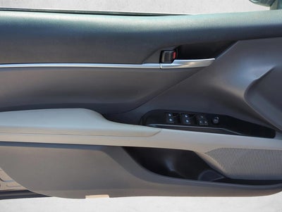 2018 Toyota Camry LE Auto (SE)