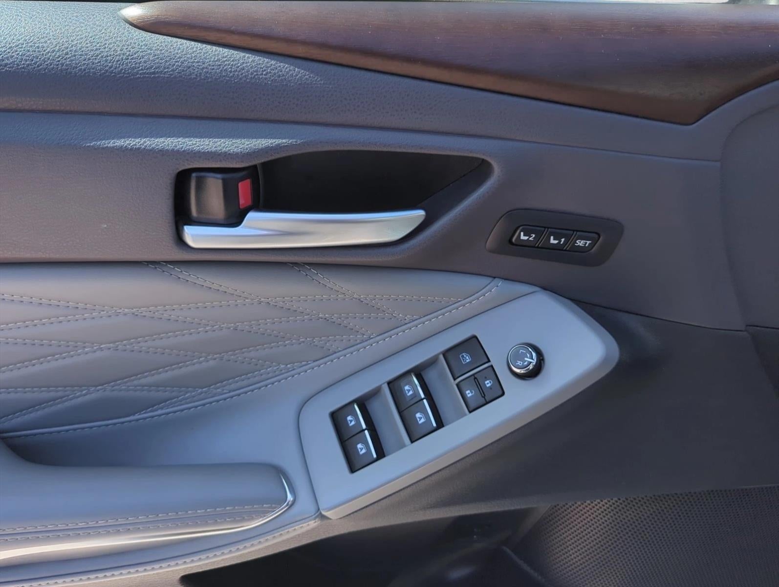 2019 Toyota Avalon Hybrid Limited (Natl)