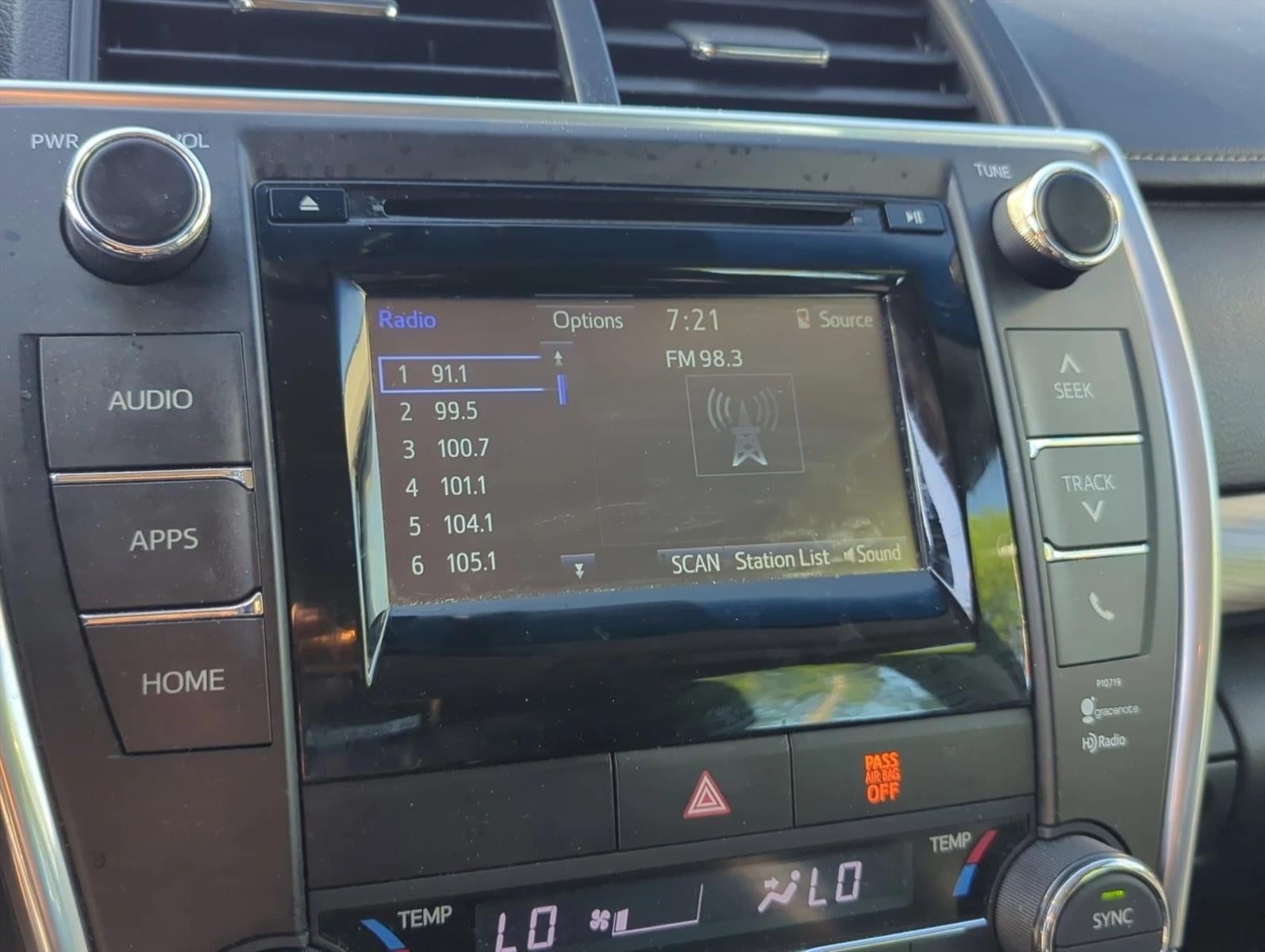 2015 Toyota Camry Hybrid 4dr Sdn LE (Natl)