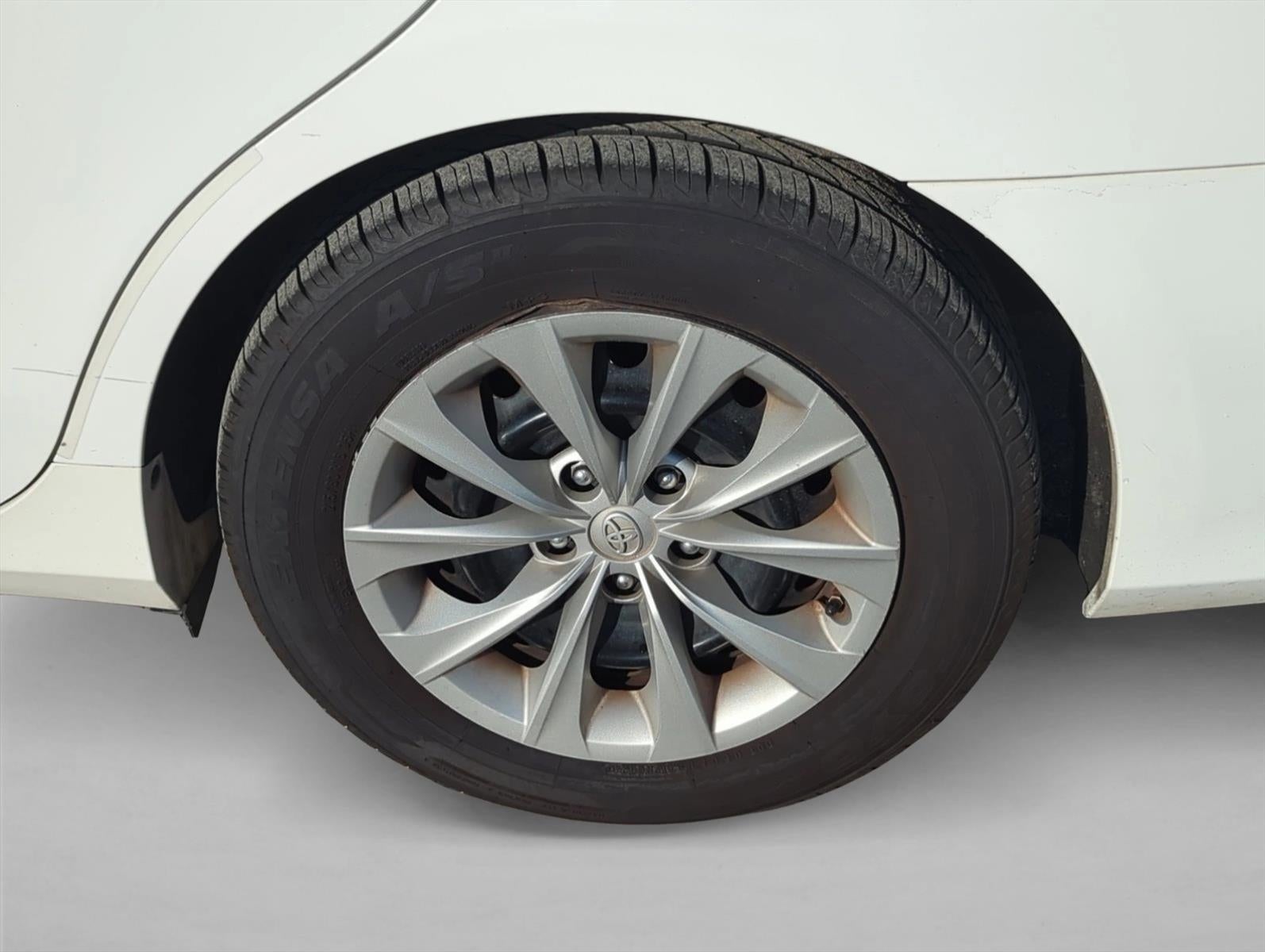 2015 Toyota Camry Hybrid 4dr Sdn LE (Natl)