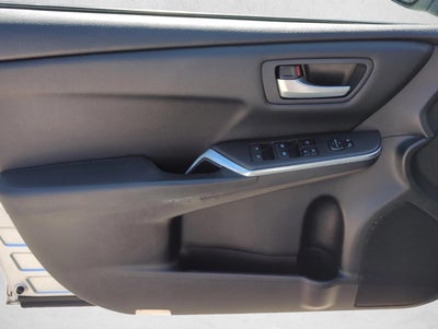 2016 Toyota Camry 4dr Sdn I4 Auto SE (SE)