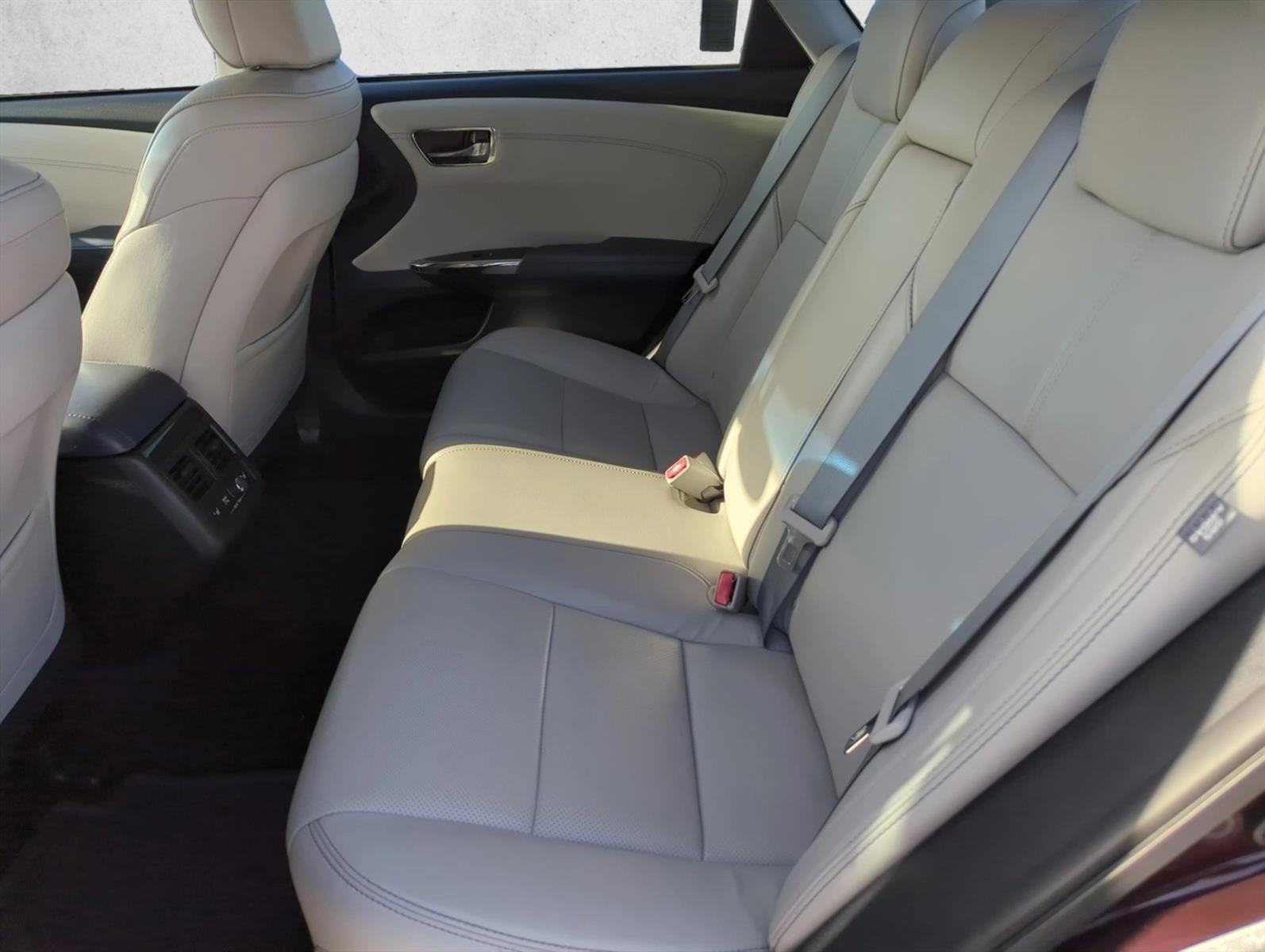 2015 Toyota Avalon 4dr Sdn Limited (Natl)