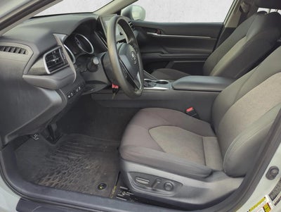 2023 Toyota Camry LE Auto (SE)