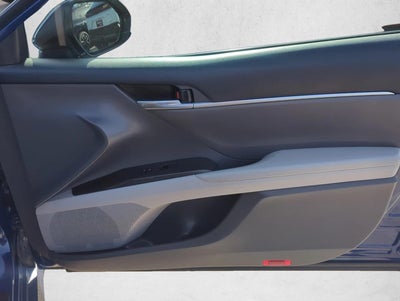 2023 Toyota Camry LE Auto (SE)