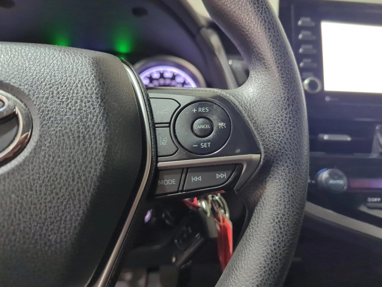 2022 Toyota Camry LE Auto (SE)