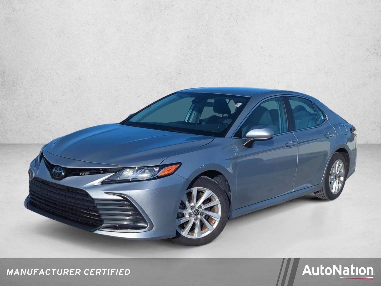 2022 Toyota Camry LE Auto (SE)