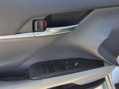 2022 Toyota Camry LE Auto (SE)
