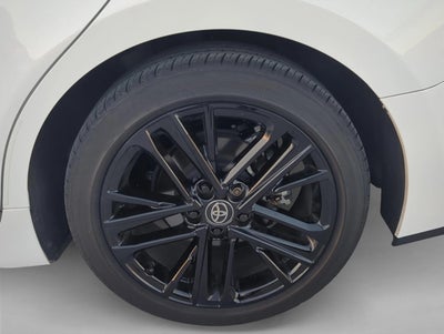 2025 Toyota Camry SE (SE)