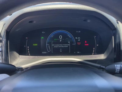 2025 Toyota Camry LE (Natl)