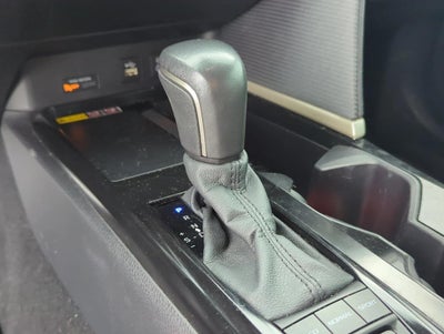 2025 Toyota Camry SE (Natl)