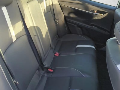2025 Toyota Camry SE (Natl)