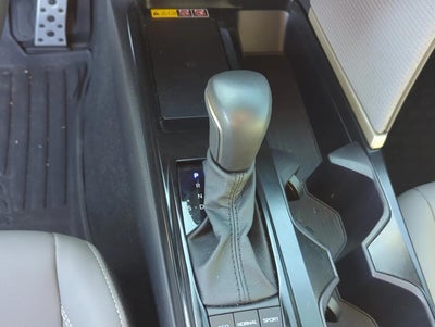 2025 Toyota Camry SE (Natl)
