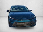 2025 Toyota Camry LE (SE)