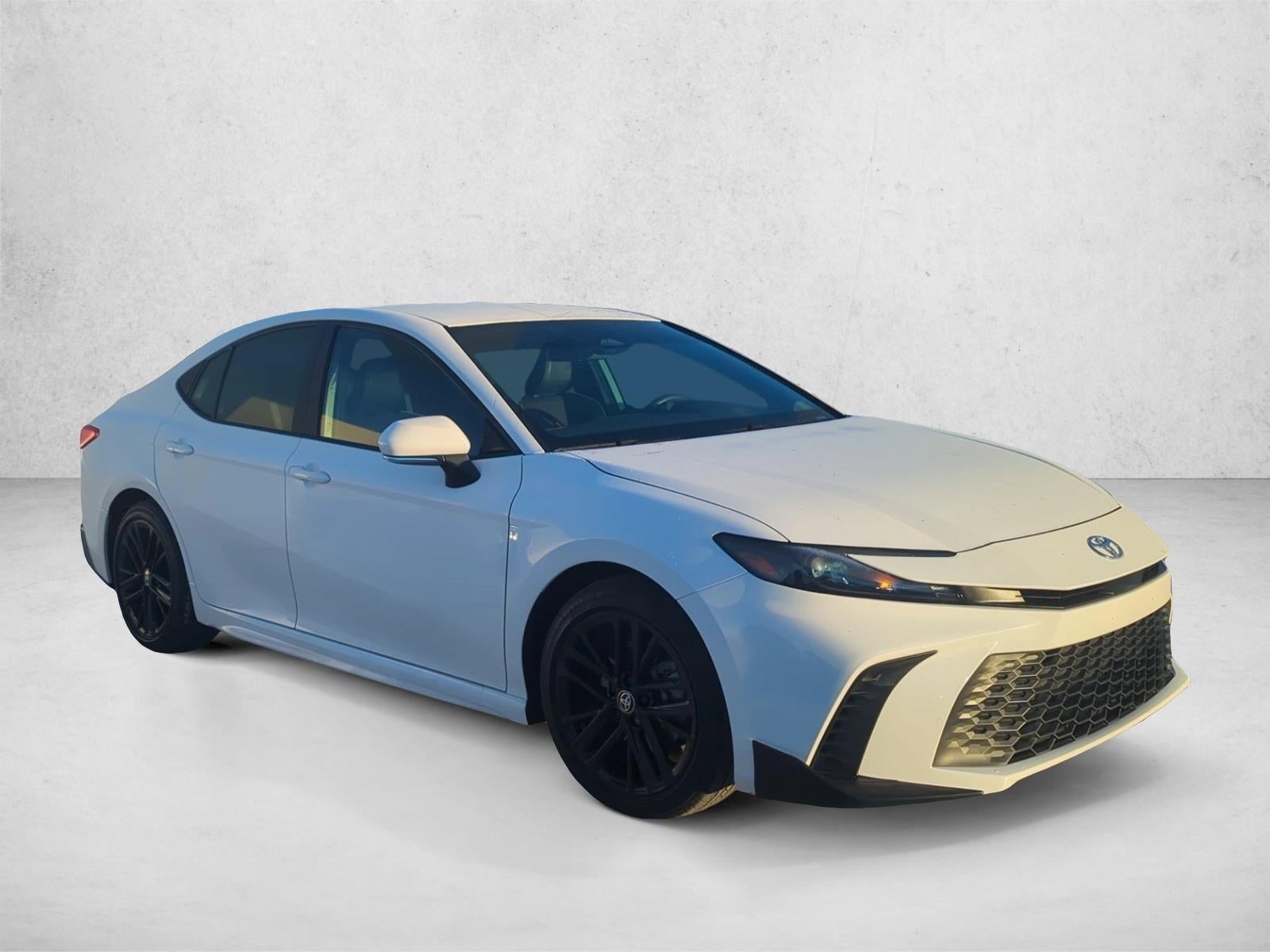 2025 Toyota Camry SE (SE)