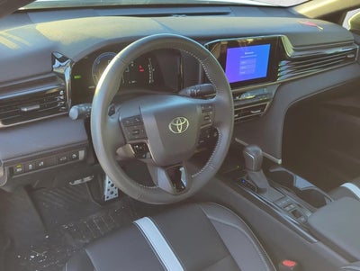 2025 Toyota Camry SE (SE)
