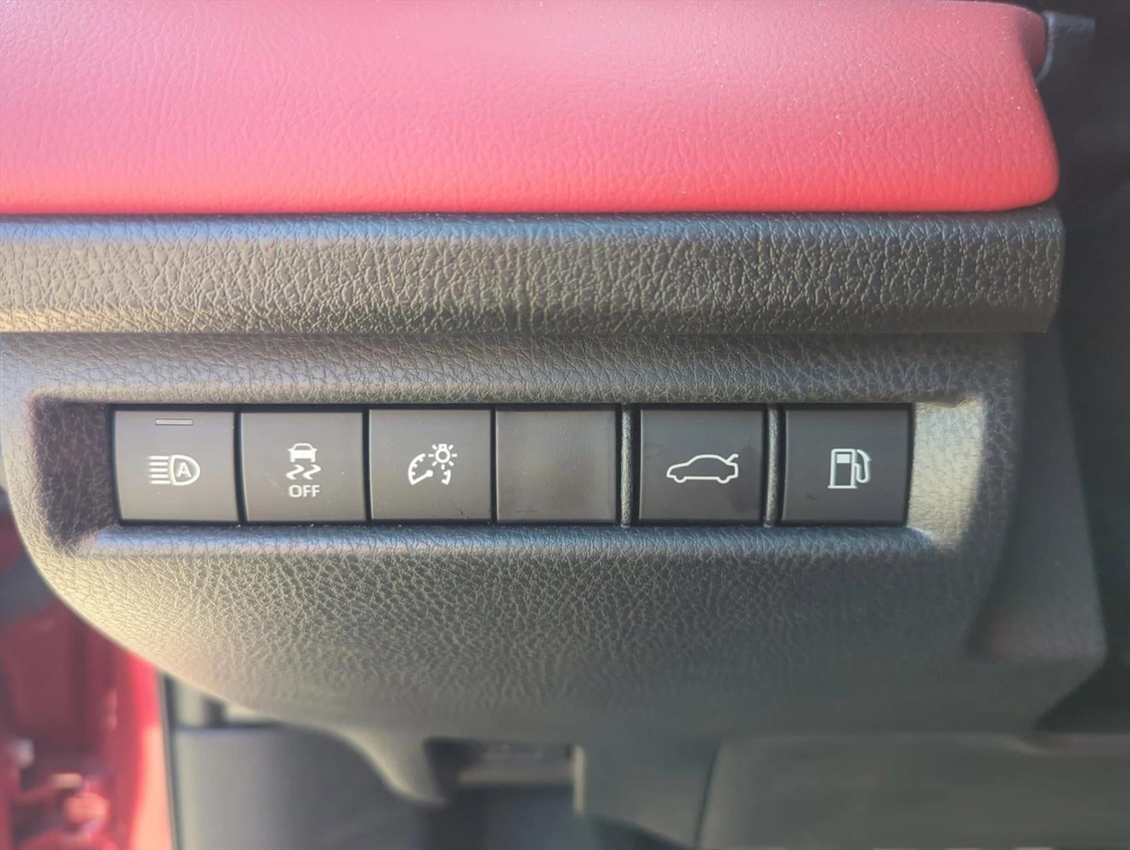 2025 Toyota Camry XSE (Natl)