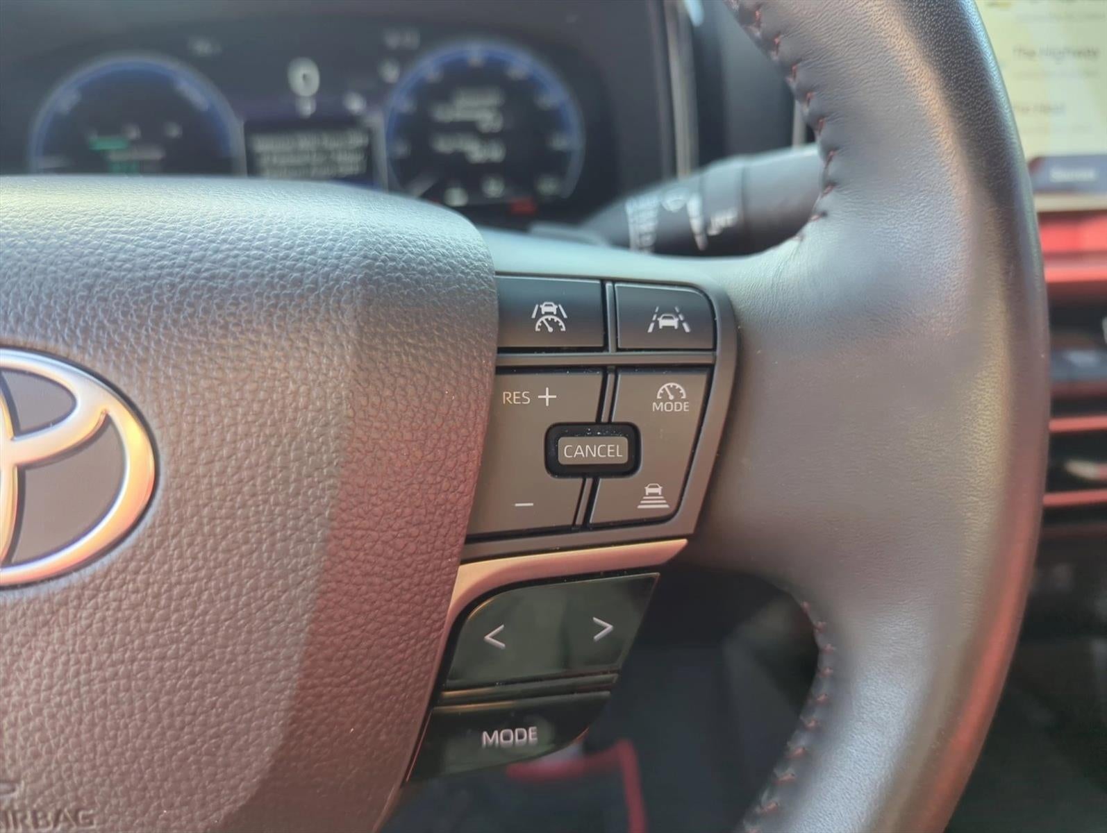 2025 Toyota Camry XSE (Natl)