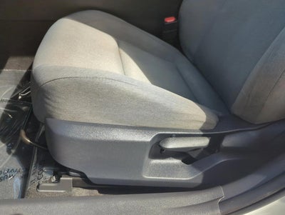 2025 Toyota Camry LE (SE)