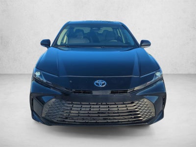 2025 Toyota Camry LE (Natl)