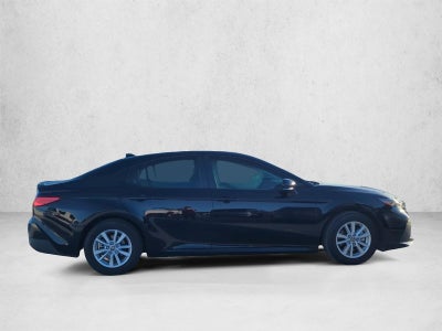 2025 Toyota Camry LE (Natl)