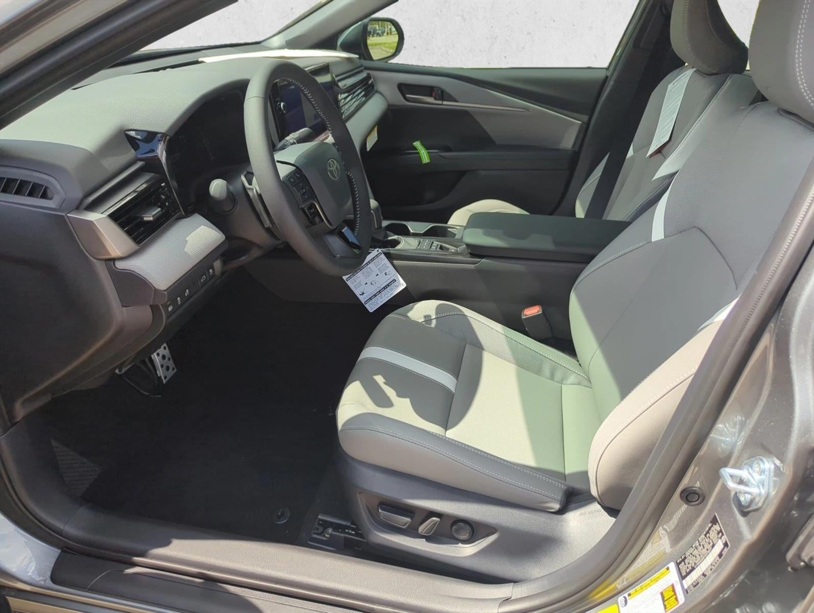 2026 Toyota Camry SE (SE)